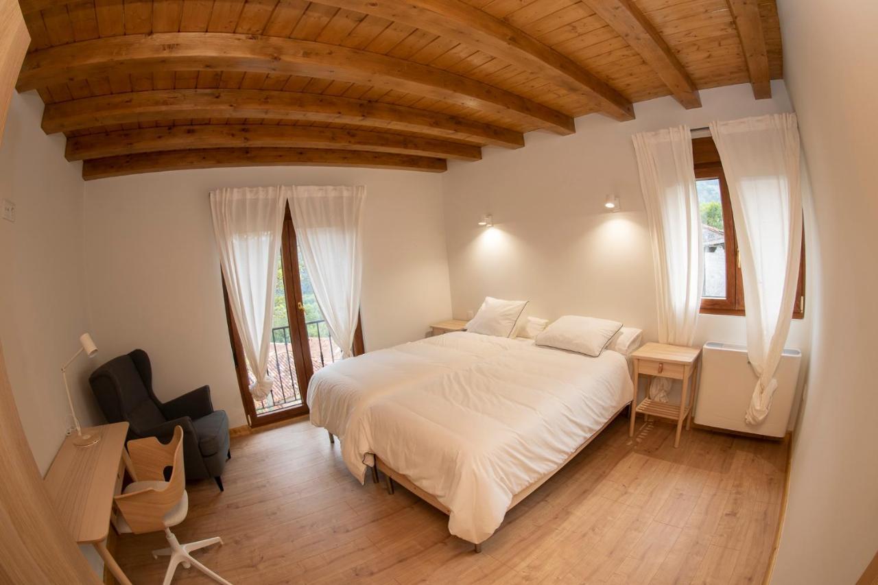 Apartamentos Los Picos De Europa Colio Kültér fotó