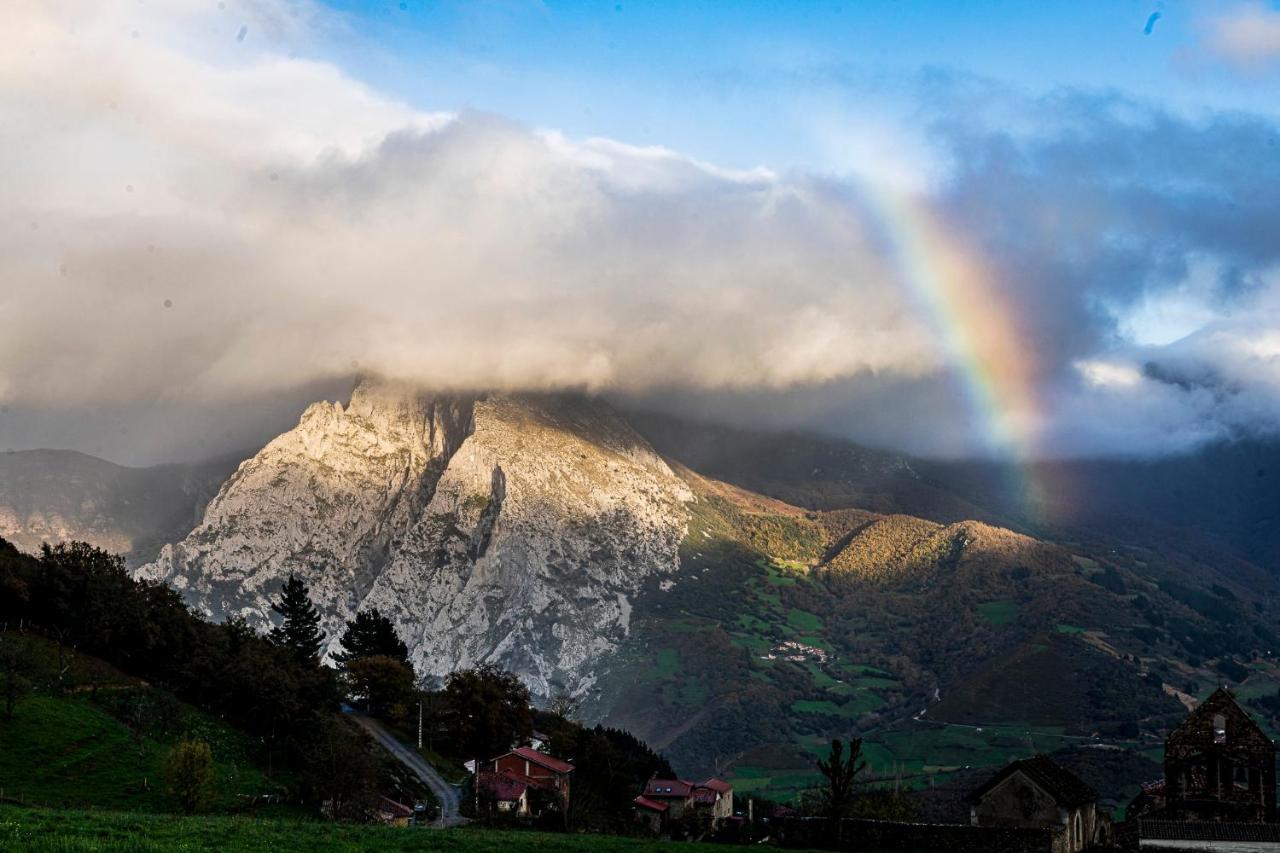 Apartamentos Los Picos De Europa Colio Kültér fotó